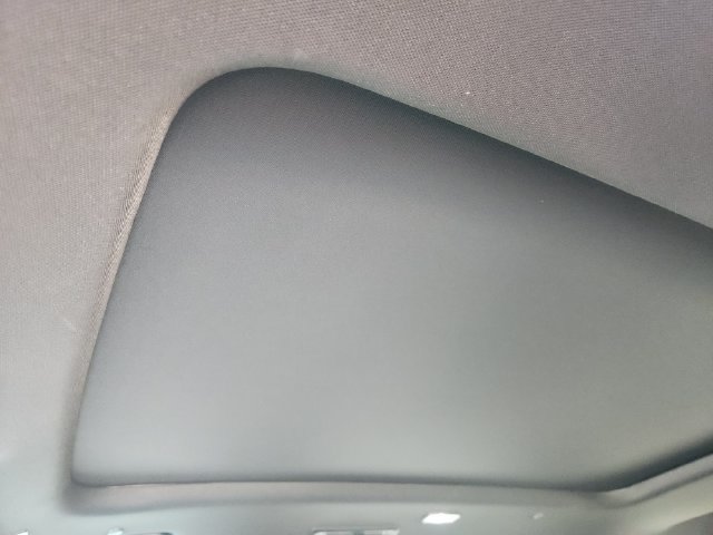 Used 2026 Chevrolet Traverse High Country w/ LPO, Floor Liner Package FWD image 28