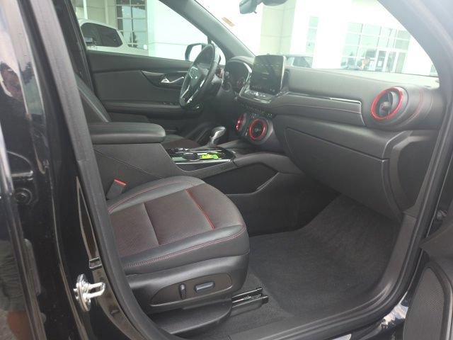 Used 2024 Chevrolet Blazer RS w/ Driver Confidence II Package FWD image 64