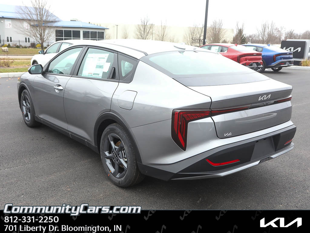 New 2025 Kia K4 LXS image 5