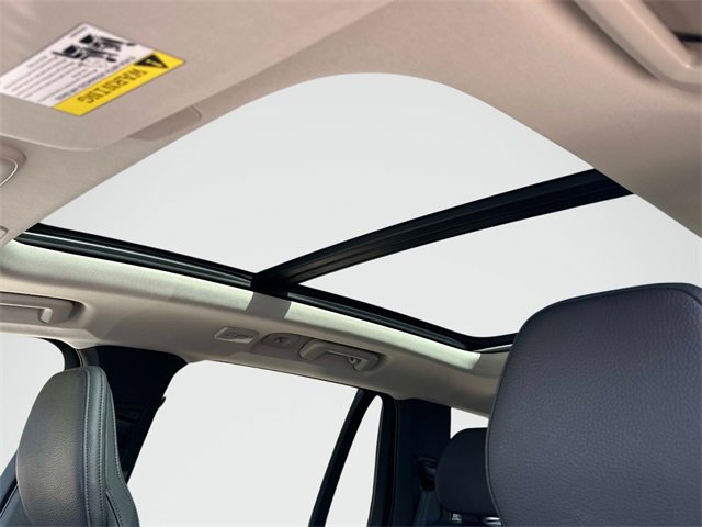 Used 2023 Volvo XC90 B6 Plus image 15