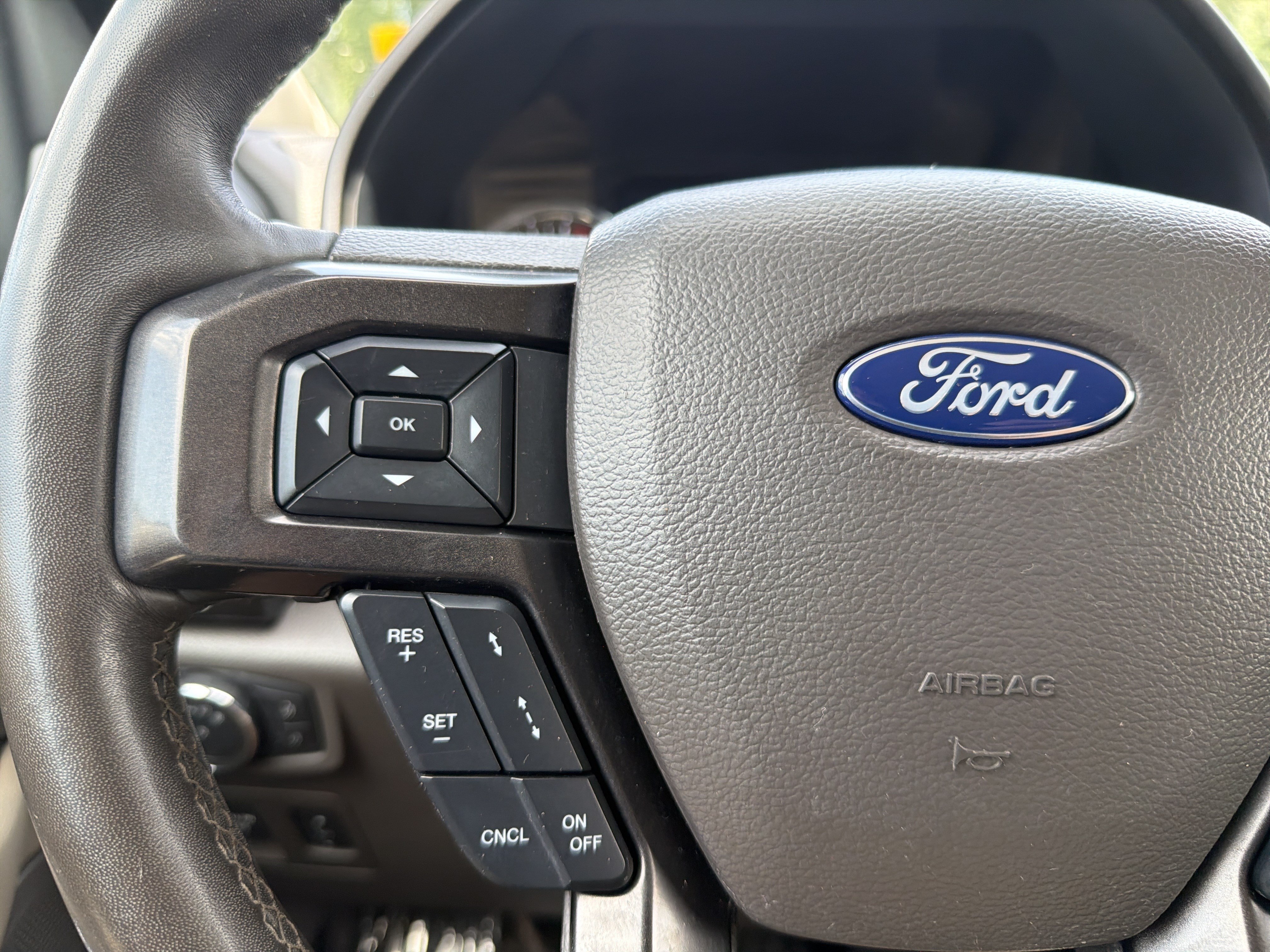 Used 2021 Ford Expedition Limited AWD/4WD image 28