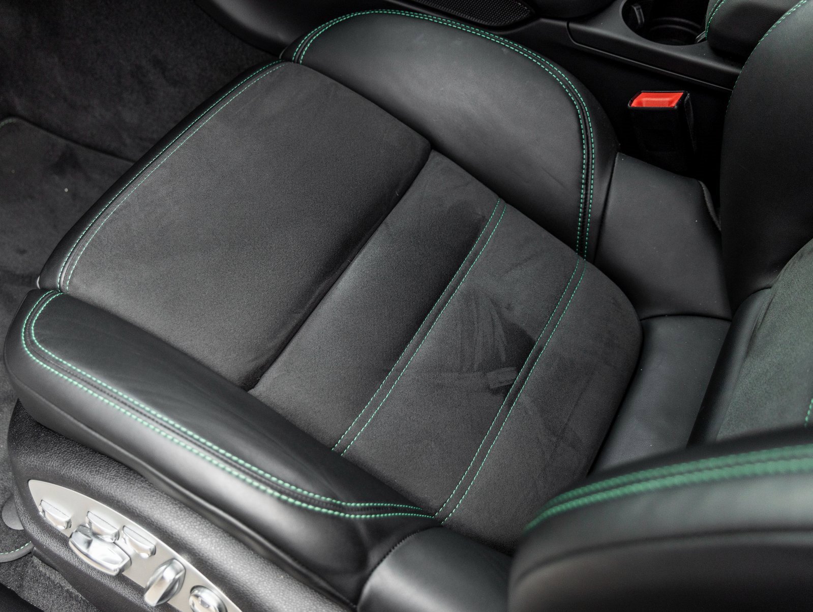 Used 2023 Porsche Macan GTS image 21