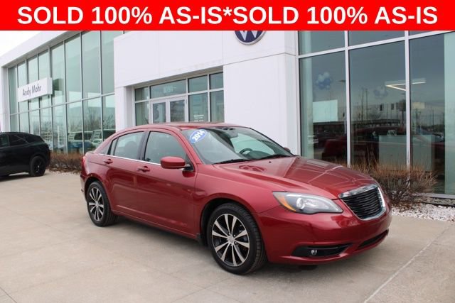 Used 2014 Chrysler 200 Limited w/ 200 S V6 Premium Group image 1