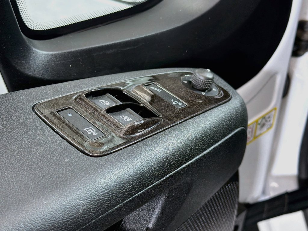 Used 2023 RAM ProMaster 2500 w/ Premium Convenience Group (B) FWD image 20