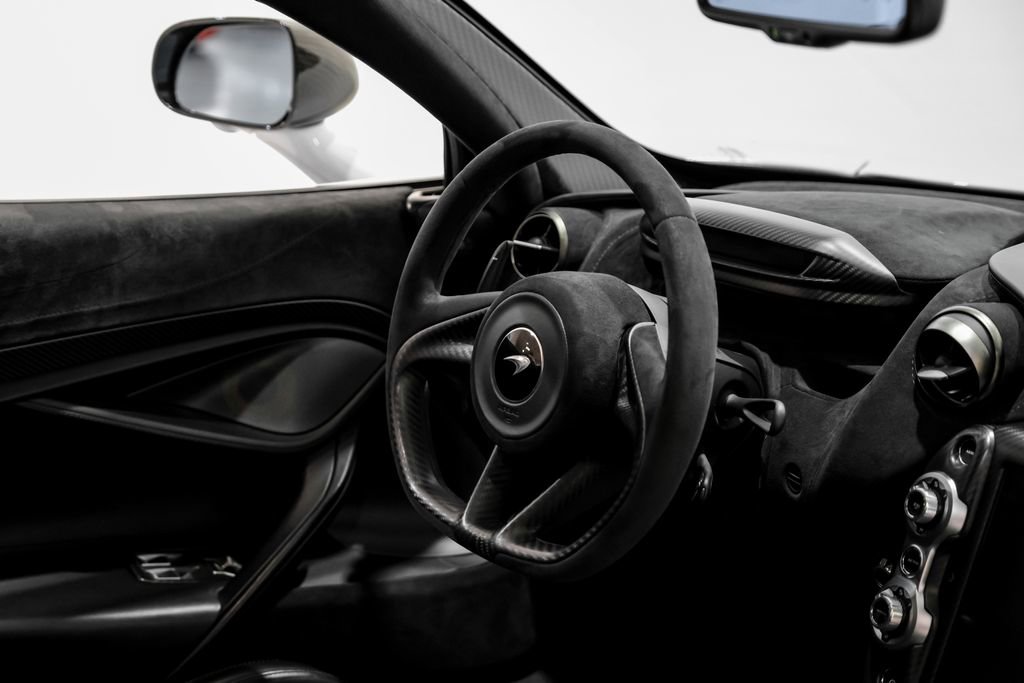 Used 2020 McLaren 720S Performance RWD image 13