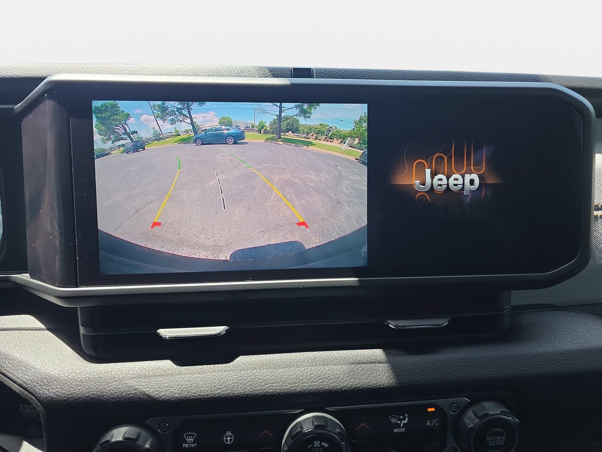 Used 2024 Jeep Wrangler Unlimited Sport AWD/4WD image 22