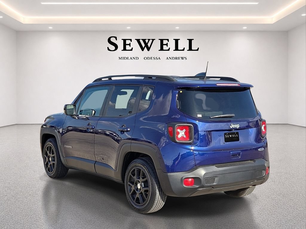 Used 2019 Jeep Renegade Latitude FWD image 3