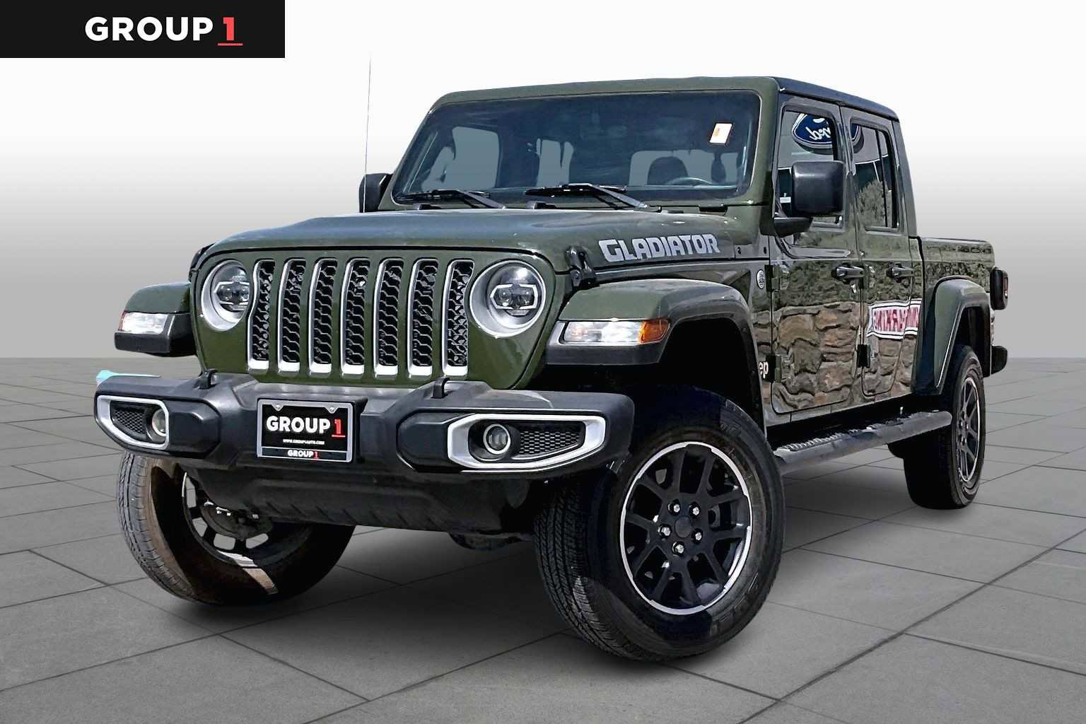 Used 2023 Jeep Gladiator Overland image 1