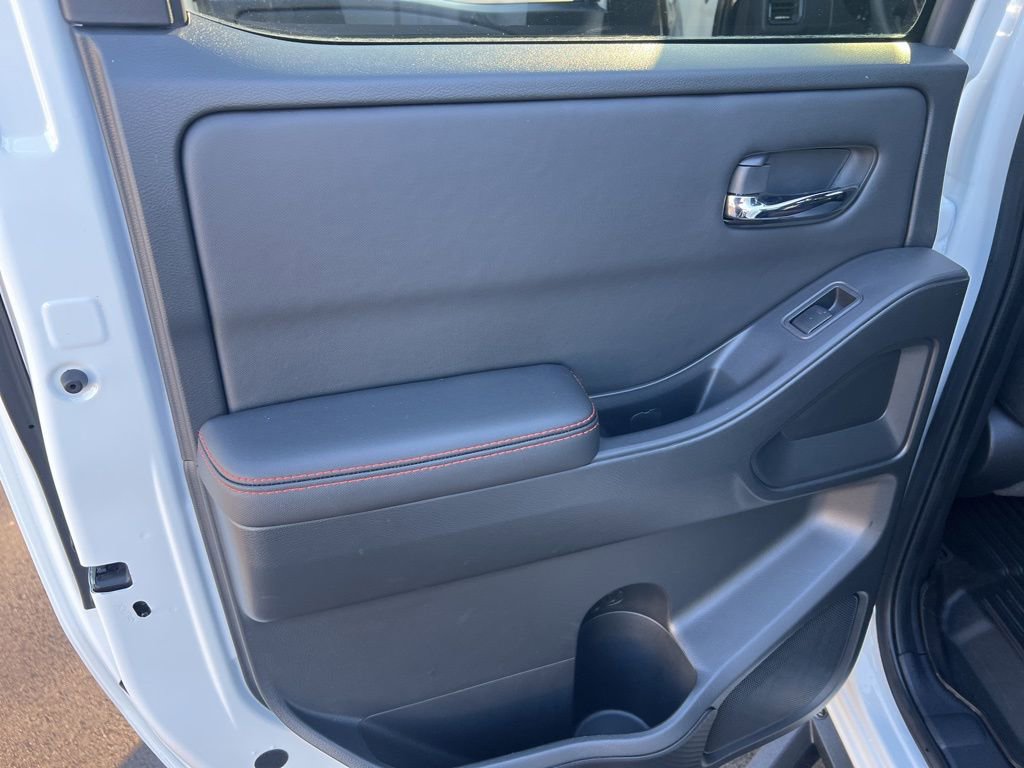 Certified 2024 Nissan Frontier PRO-4X w/ Technology Package image 11