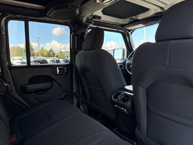 Used 2023 Jeep Wrangler Unlimited w/ Cold Weather Group AWD/4WD image 20