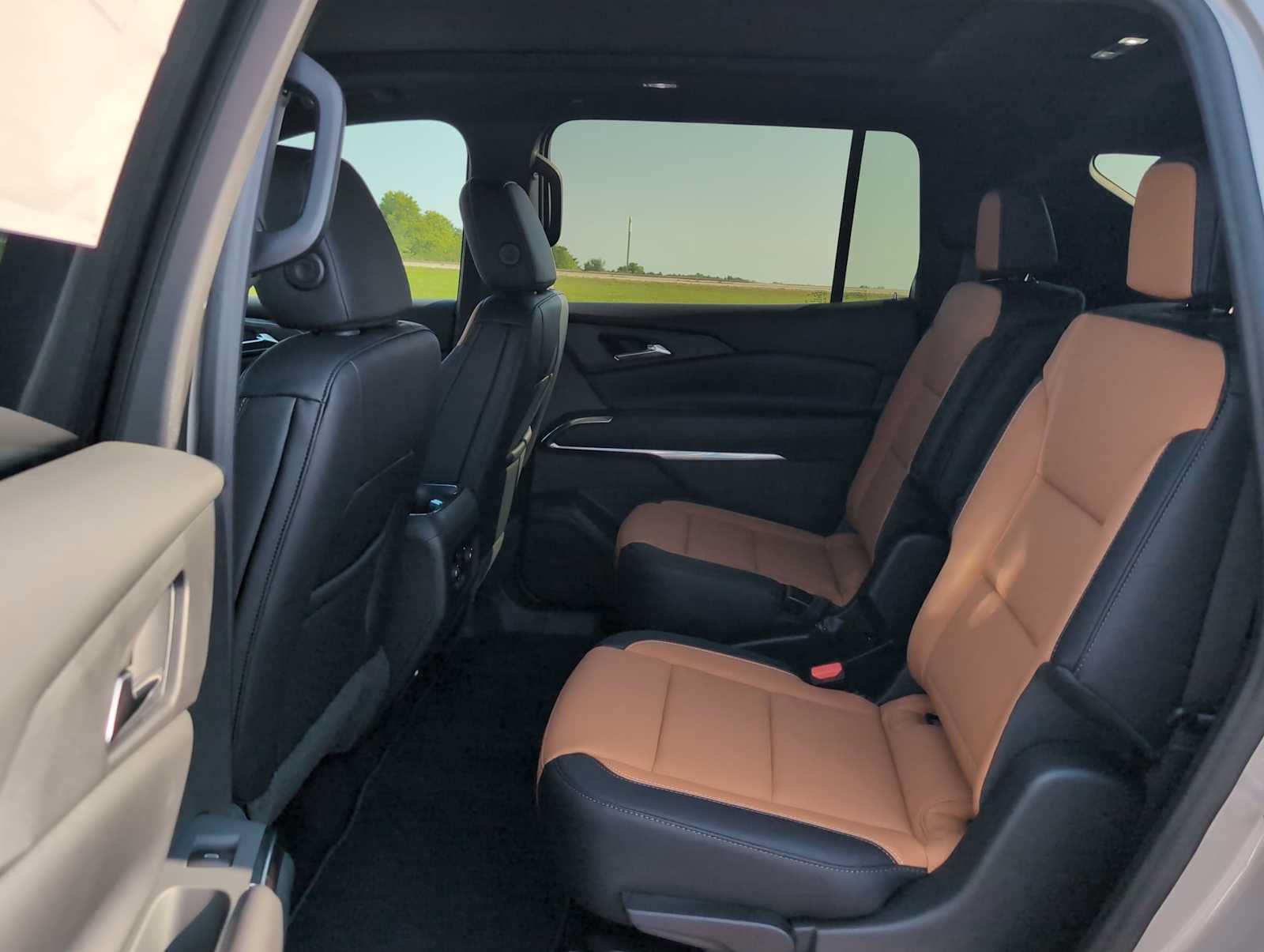 New 2027 Chevrolet Traverse Z71 AWD/4WD image 25