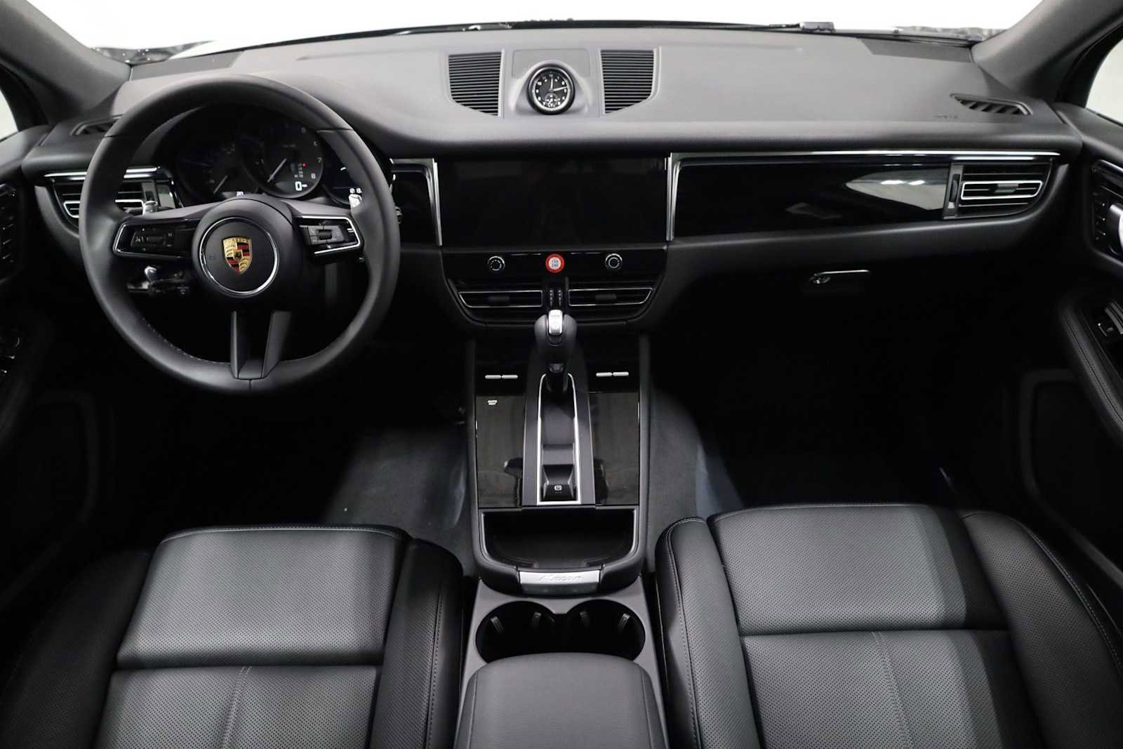 New 2026 Porsche Macan image 26