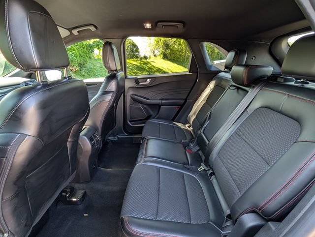 Used 2024 Ford Escape ST-Line AWD/4WD image 28