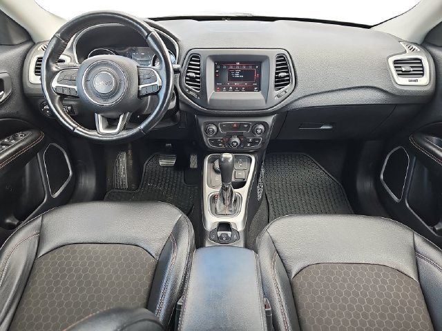 Used 2020 Jeep Compass Latitude w/ Cold Weather Group AWD/4WD image 11