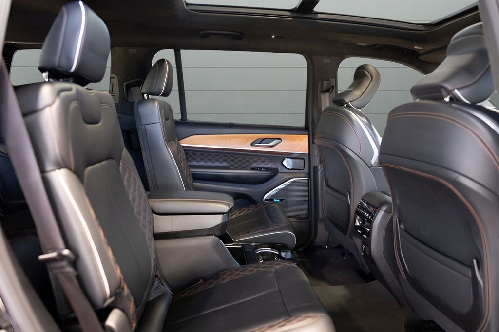 Used 2021 Jeep Grand Cherokee L Summit AWD/4WD image 89