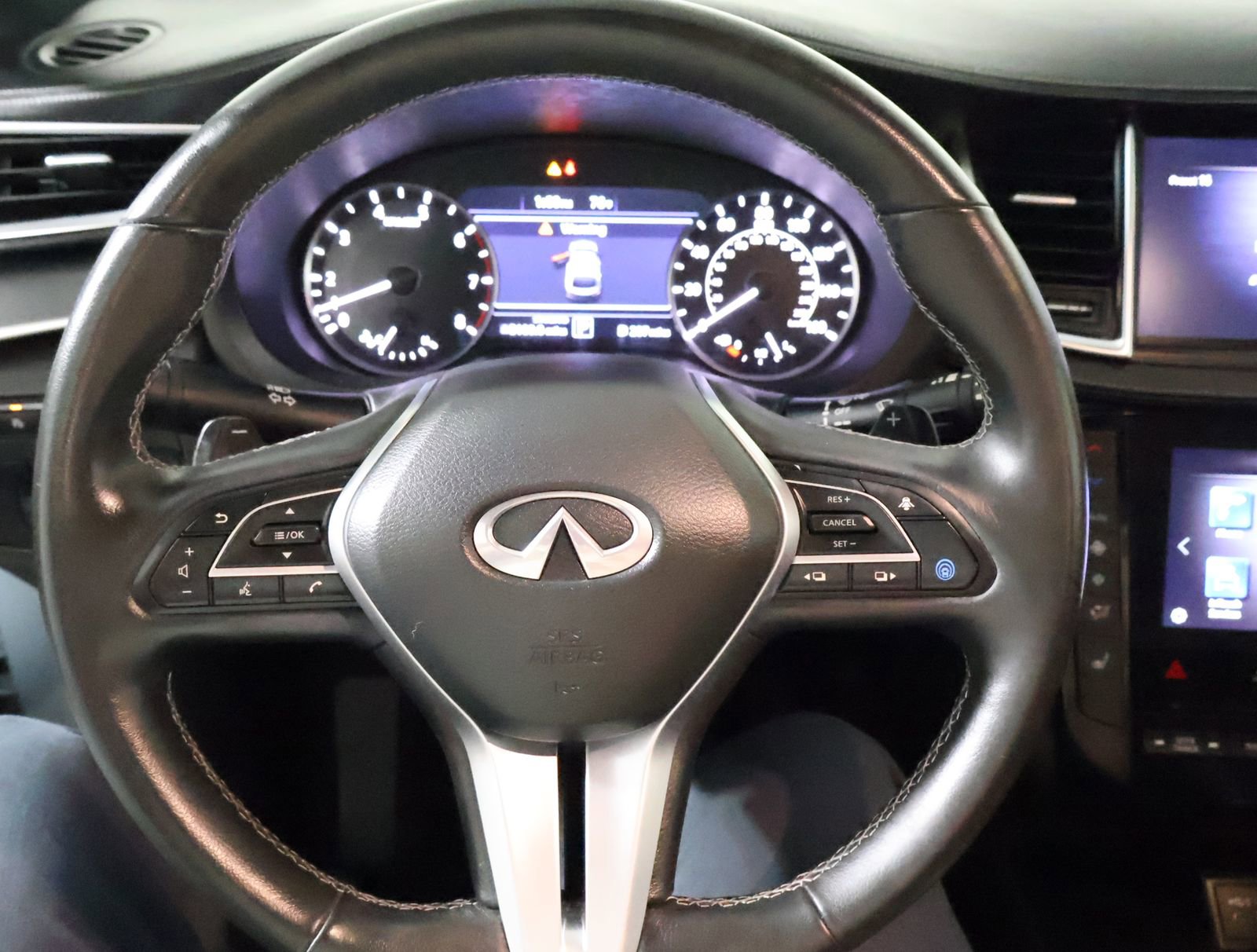 Used 2024 INFINITI QX55 Luxe image 37