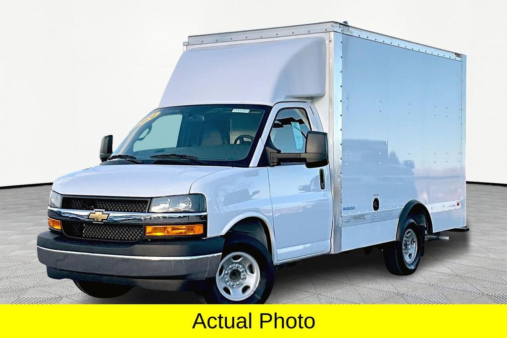 New 2024 Chevrolet Express 3500 w/ Power Convenience Package