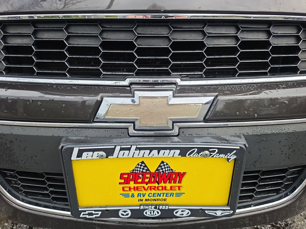 Used 2015 Chevrolet Sonic LT w/ Fun and Sun Package image 31