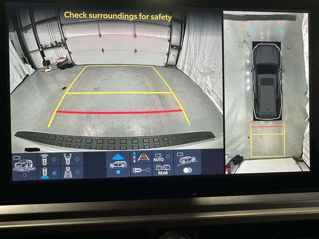 Used 2025 Toyota 4Runner TRD Off-Road Premium image 36