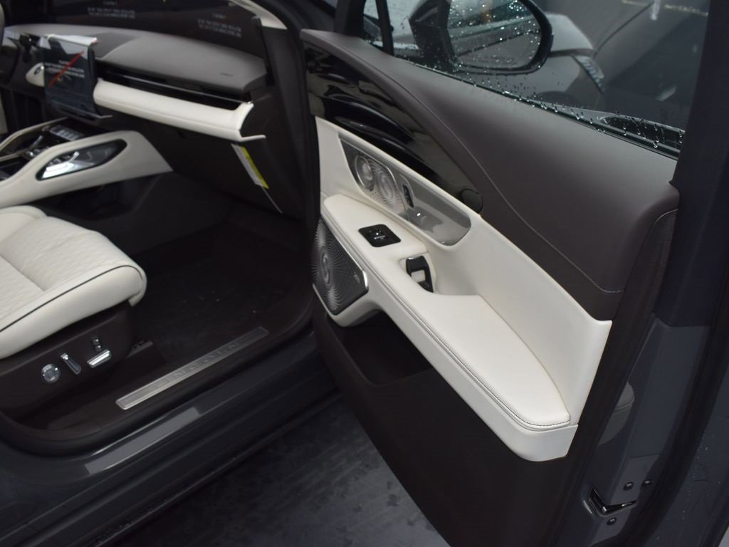 New 2026 Lincoln Nautilus Black Label w/ Jet Appearance Package image 13