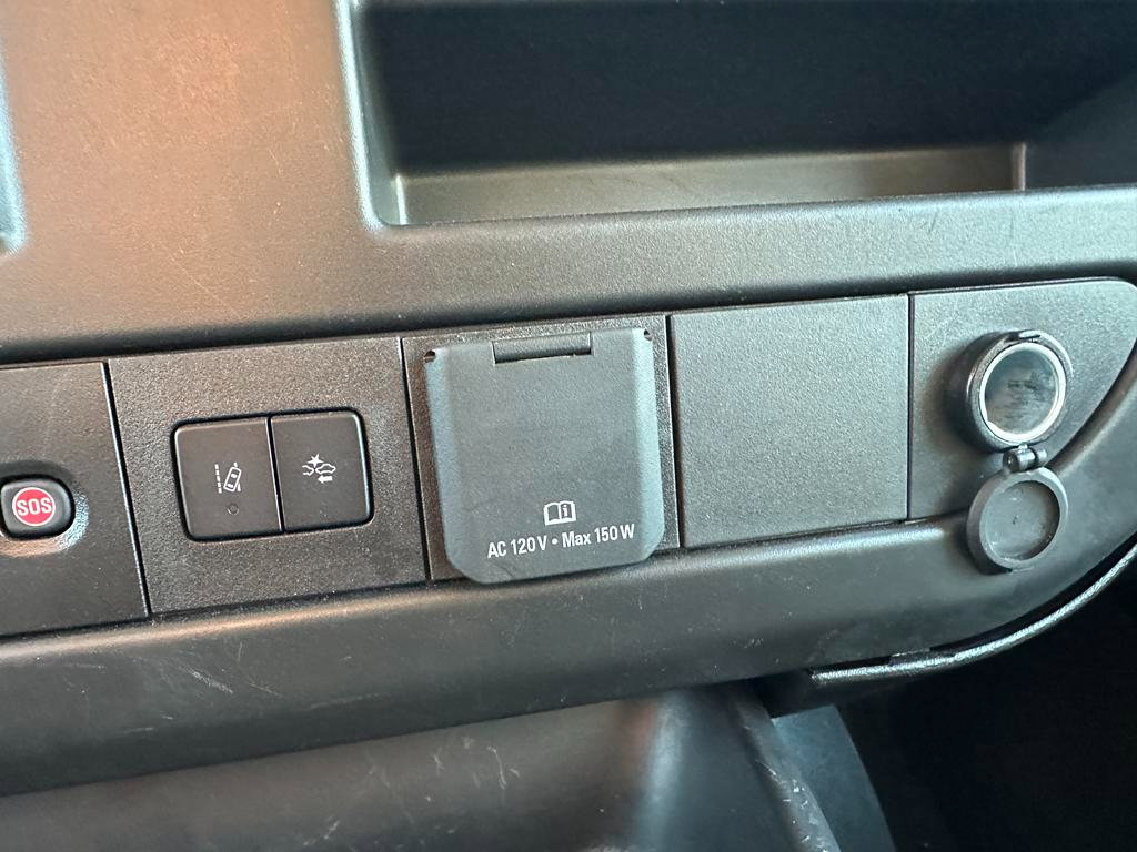 Used 2025 Chevrolet Express 3500 LT w/ LT Preferred Equipment Group image 20