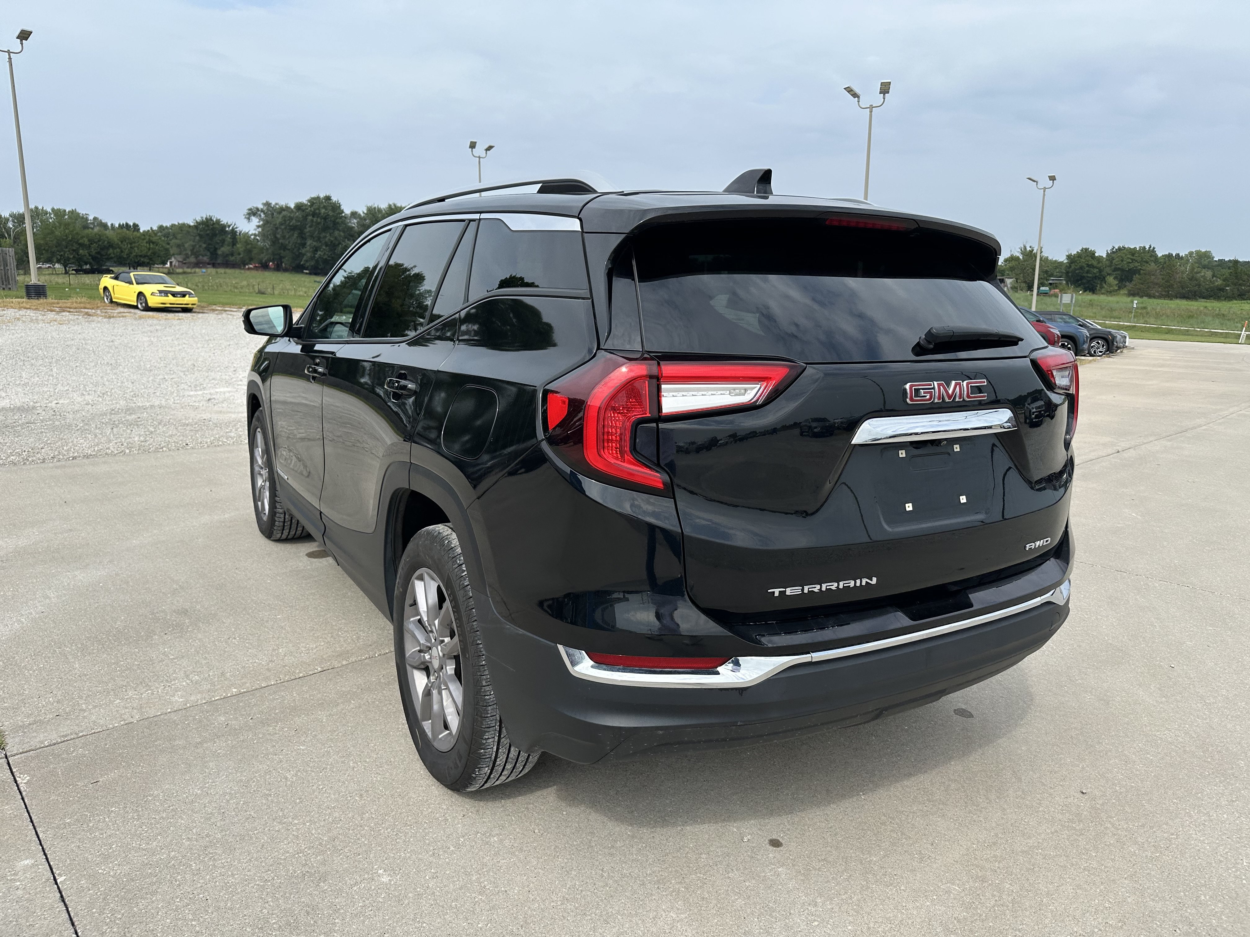 Certified 2024 GMC Terrain SLT AWD/4WD image 5