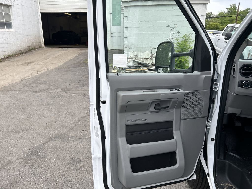 New 2026 Ford E-350 and Econoline 350 Super Duty w/ Power Equipment Group image 11