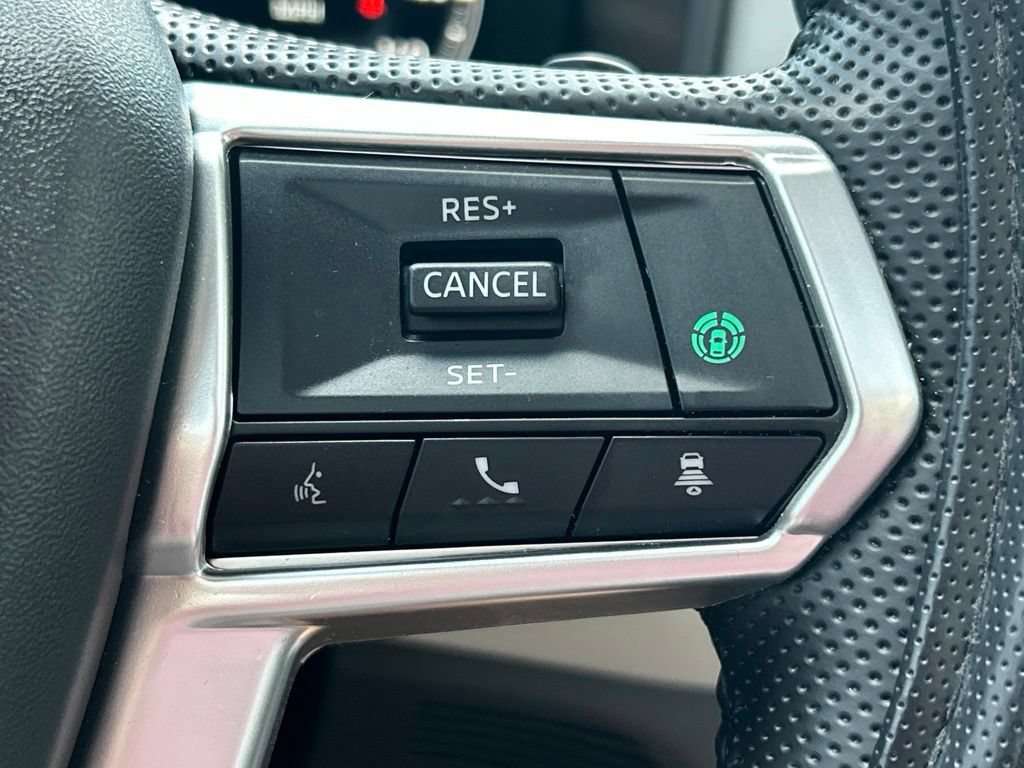 Used 2025 Mitsubishi Outlander 4WD Plug-In Hybrid image 22