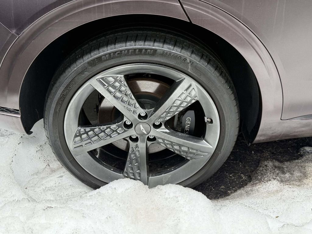 Certified 2023 Genesis GV70 2.5T w/ Sport Prestige Package image 6