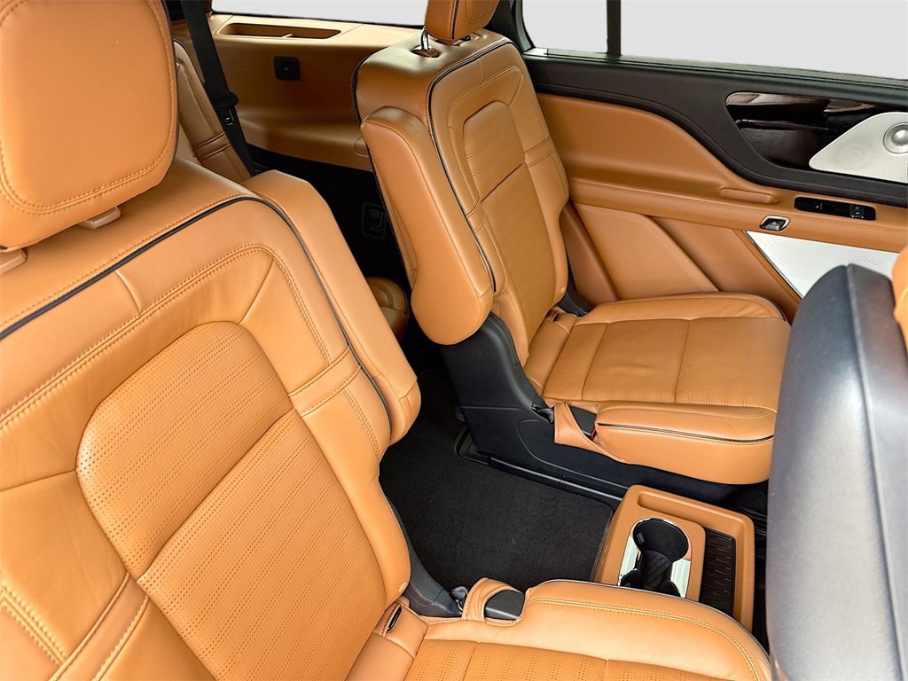Used 2025 Lincoln Aviator Black Label w/ Jet Appearance Package image 31