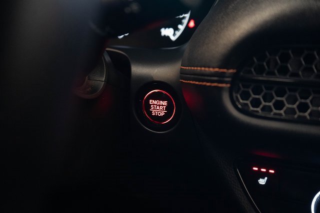 Certified 2025 Honda HR-V Sport image 26