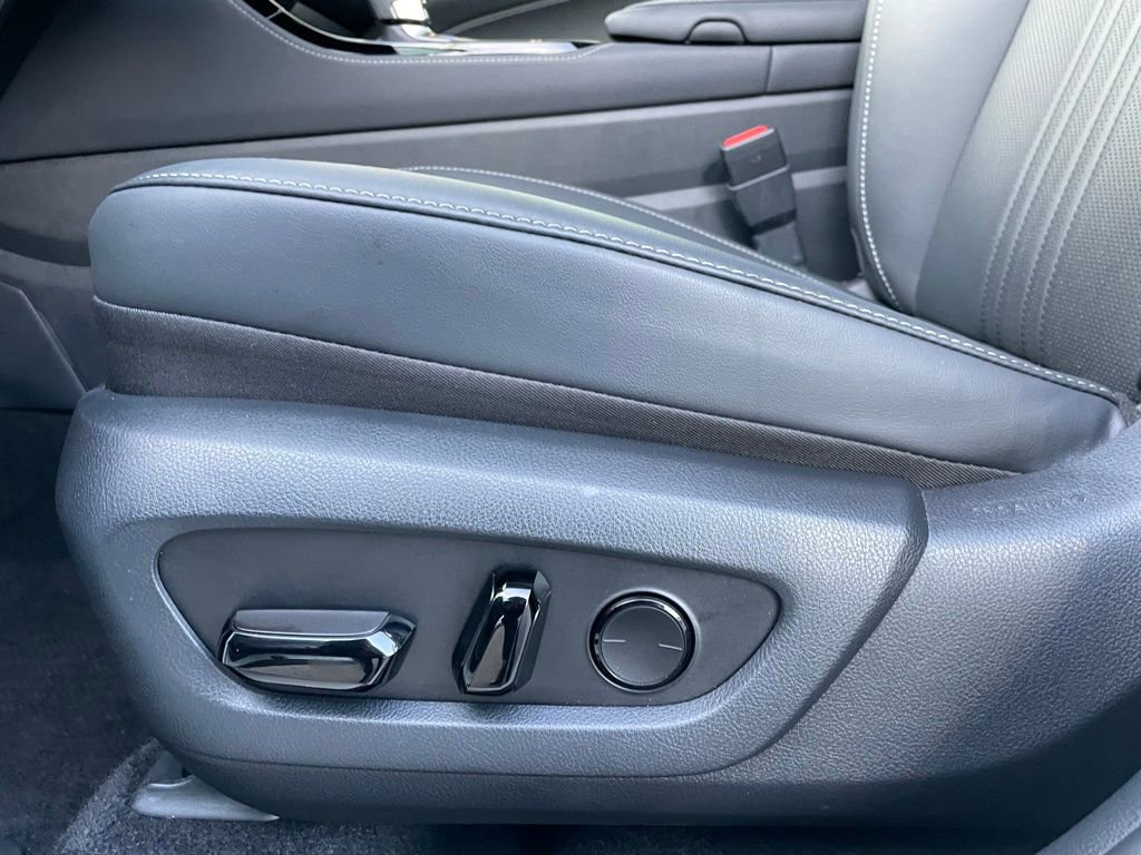 Used 2025 Lexus NX 350h AWD w/ Premium Package image 25