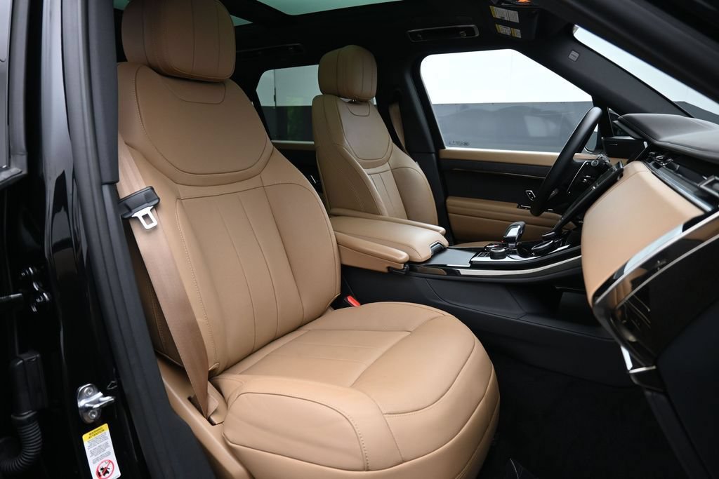 Used 2023 Land Rover Range Rover Sport SE AWD/4WD image 27