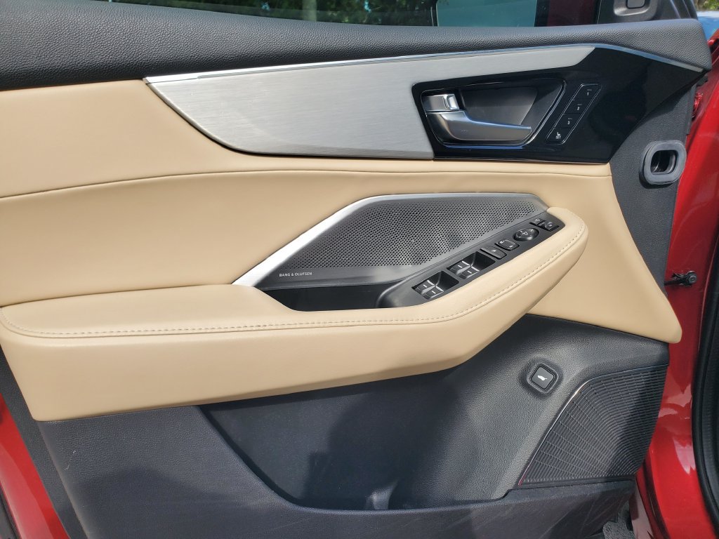 Certified 2025 Acura MDX w/ Technology Package FWD image 21