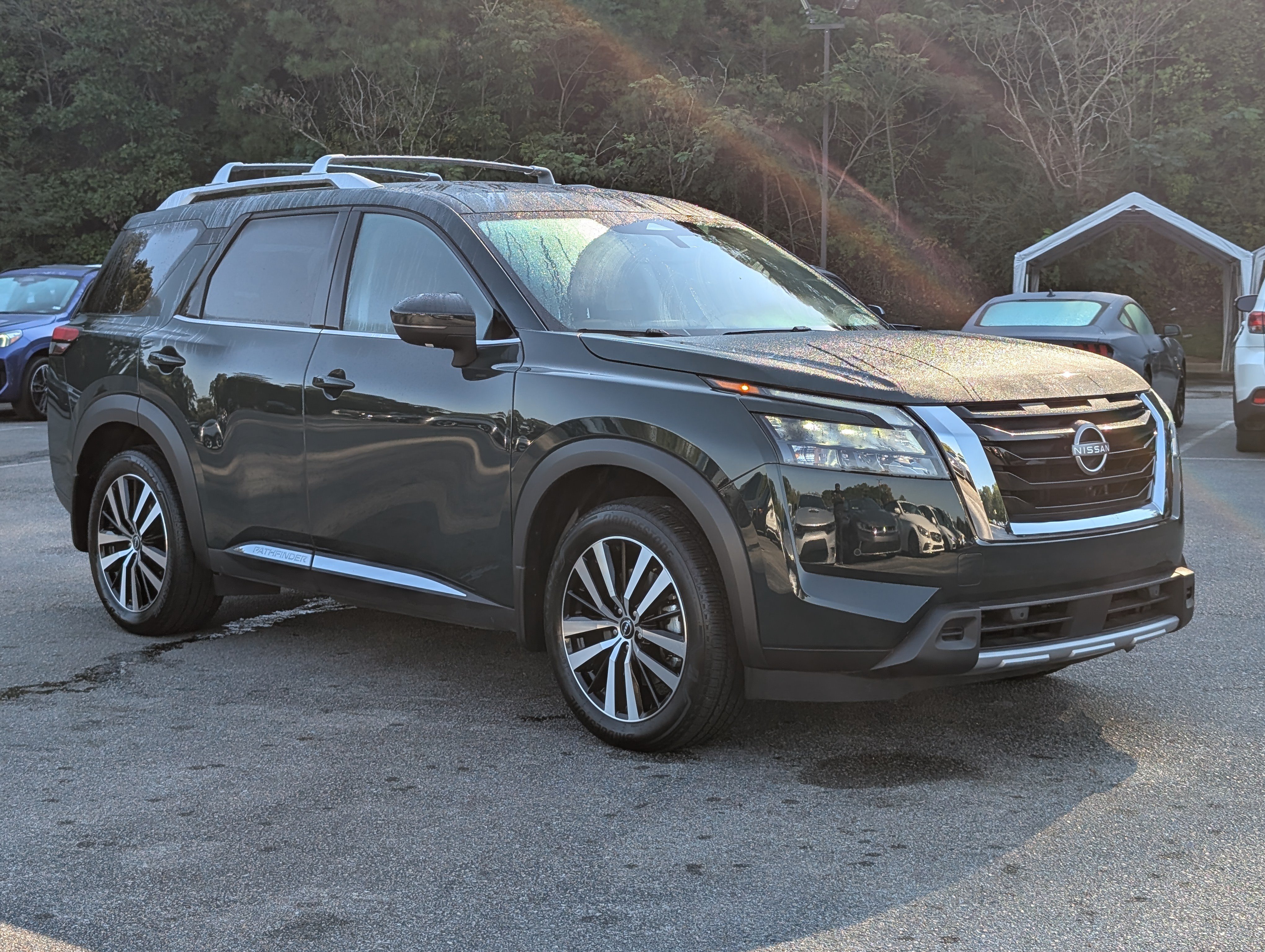 Used 2025 Nissan Pathfinder Platinum w/ Cargo Package FWD image 11