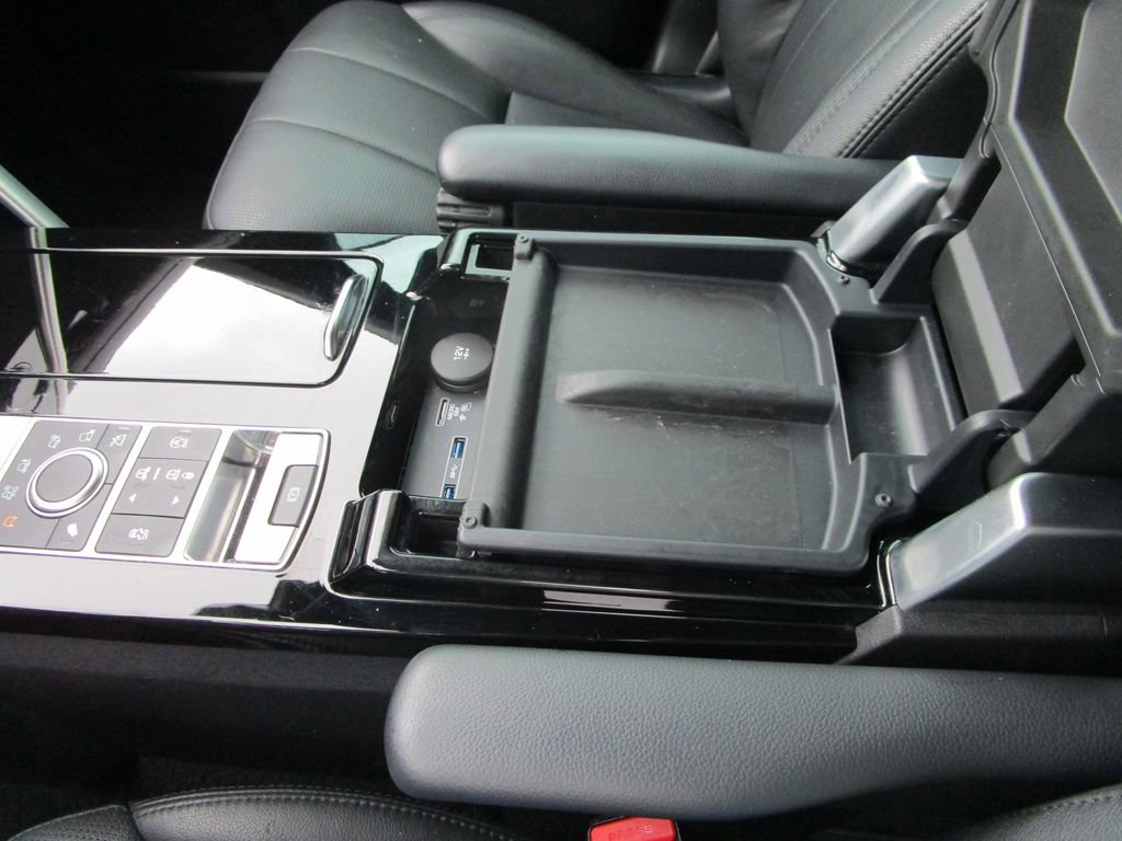 Used 2019 Land Rover Discovery HSE AWD/4WD image 40