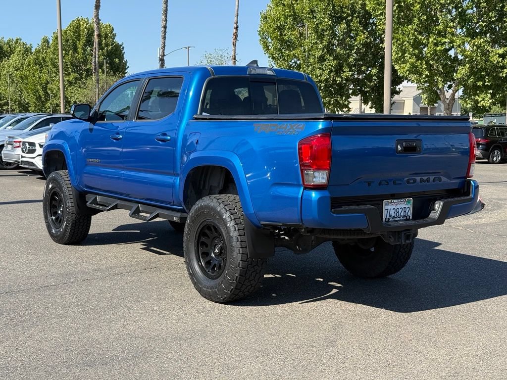 Used 2017 Toyota Tacoma TRD Sport w/ Exterior Package RWD image 7