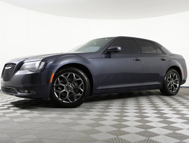 Used 2018 Chrysler 300 S image 1
