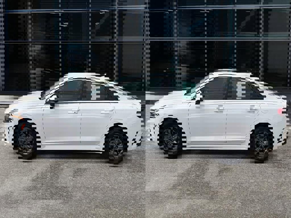 Used 2023 Kia K5 LXS image 4