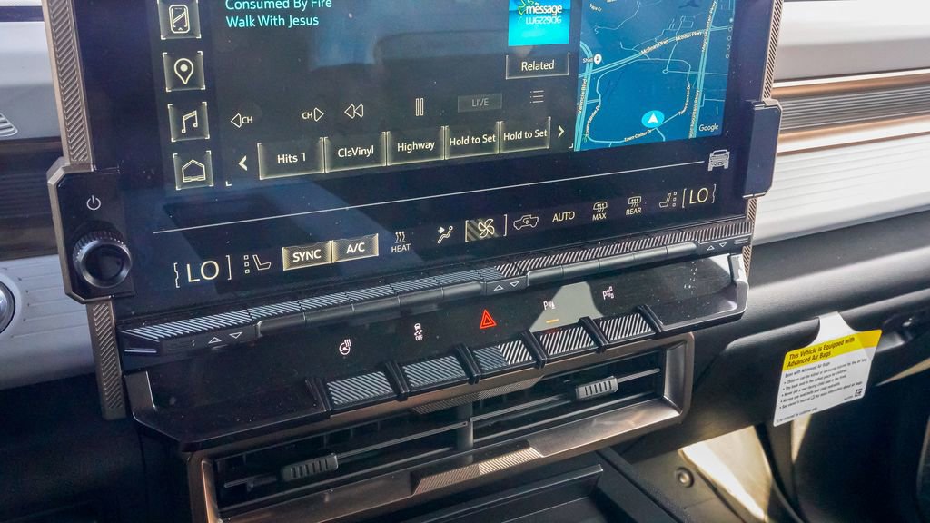 Used 2025 GMC Hummer EV 2X w/ LPO, Cargo Utility Package AWD/4WD image 33