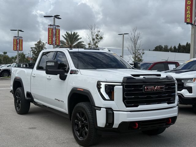 Used 2024 GMC Sierra 2500 AT4 w/ AT4 Premium Plus Package AWD/4WD image 4
