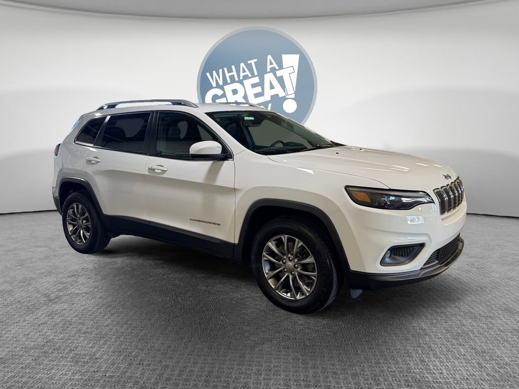 Used 2019 Jeep Cherokee Latitude Plus w/ Comfort/Convenience Group AWD/4WD image 1