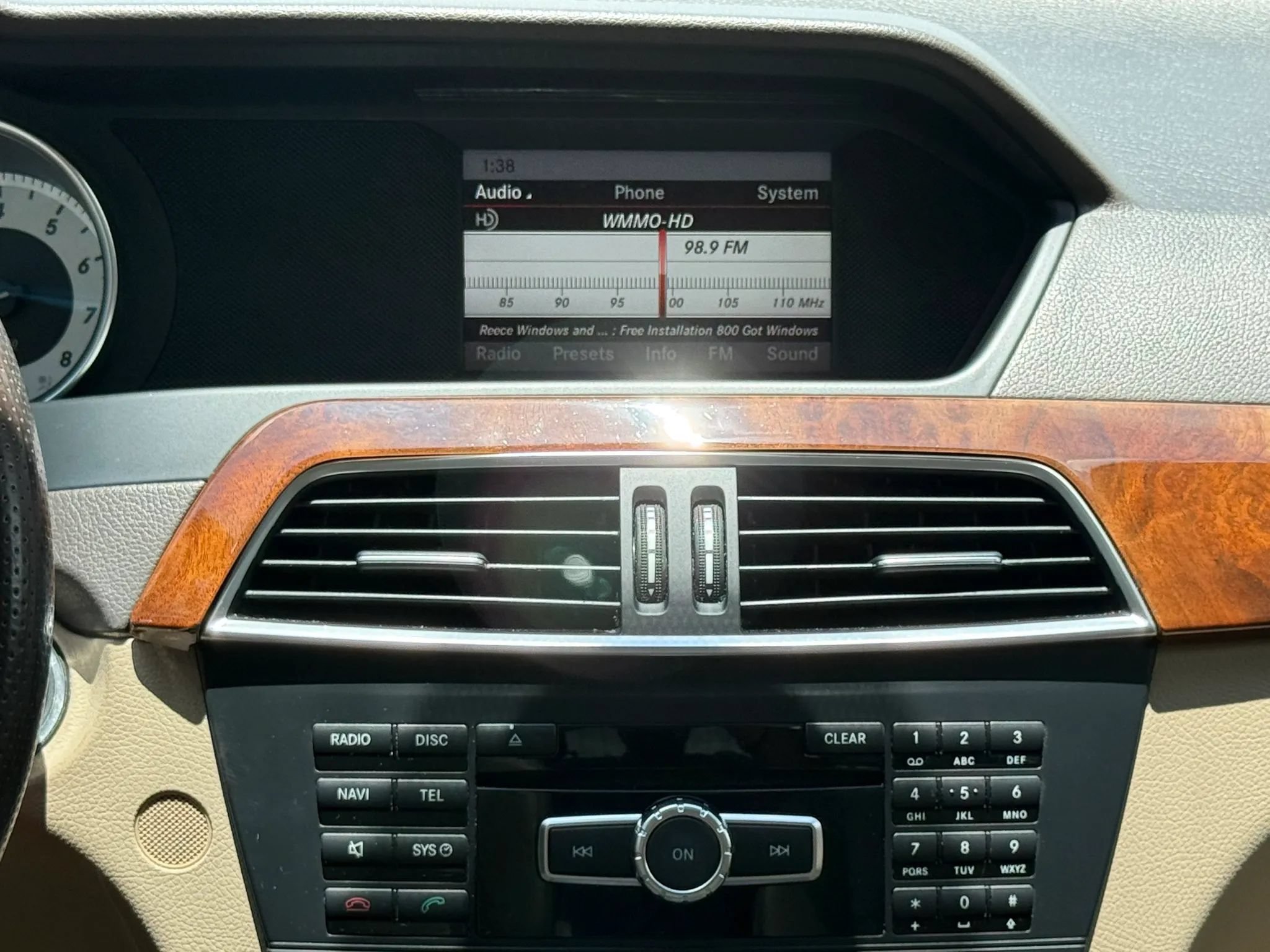 Used 2013 Mercedes-Benz C 250 Sedan image 9
