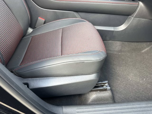 New 2027 Nissan Kicks SR FWD image 14