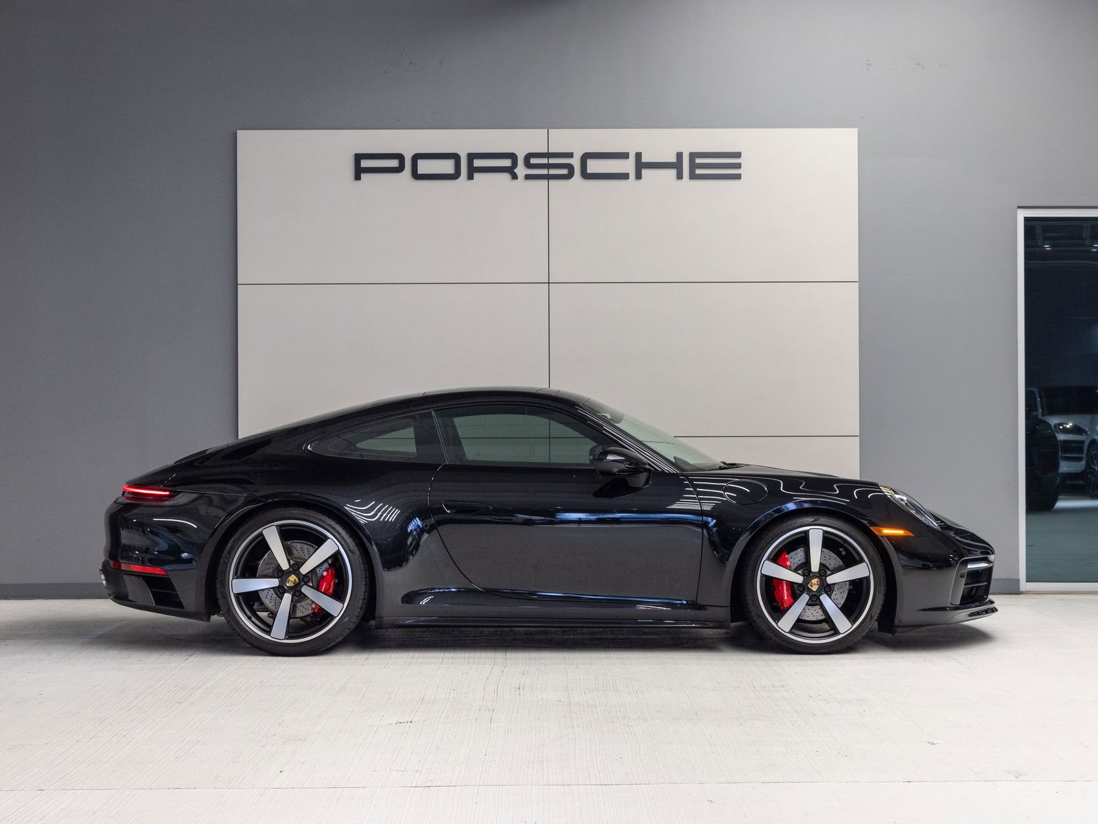 Certified 2024 Porsche 911 Carrera S RWD image 8