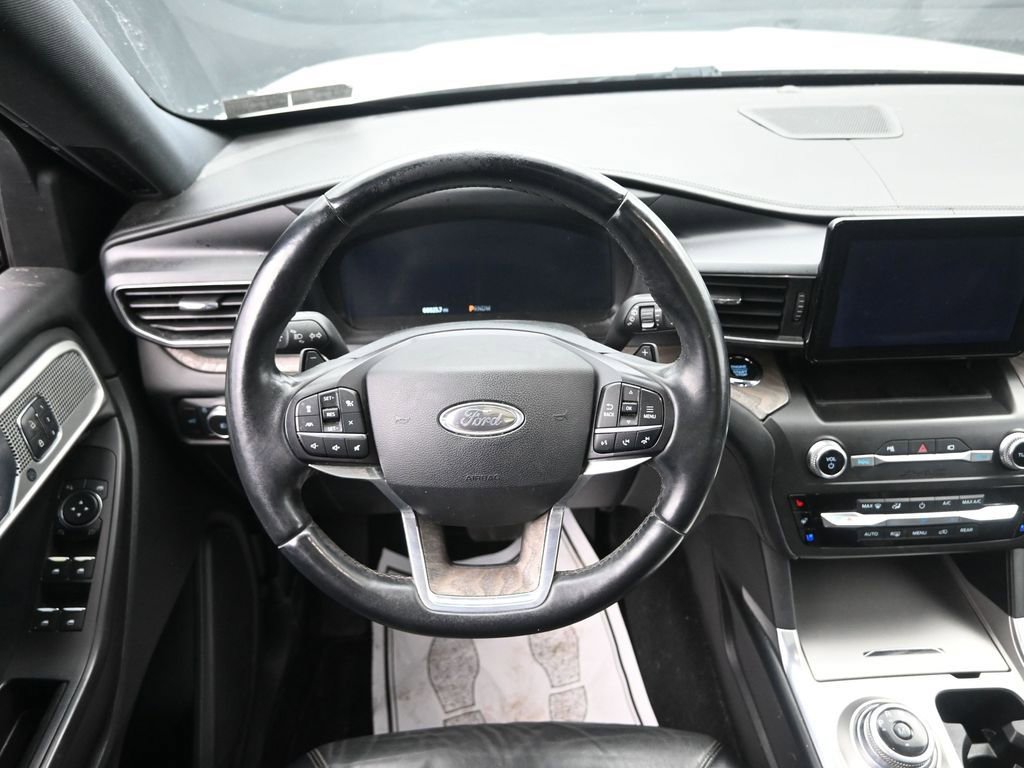 Used 2020 Ford Explorer Platinum image 21