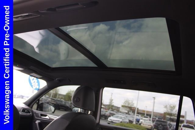 Used 2022 Volkswagen Tiguan SE R-Line AWD/4WD image 28