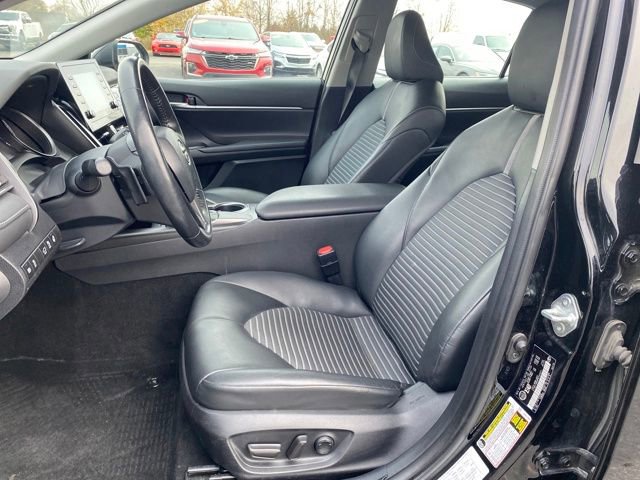 Used 2023 Toyota Camry SE image 14