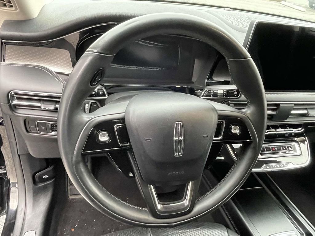 Used 2024 Lincoln Corsair Reserve image 17