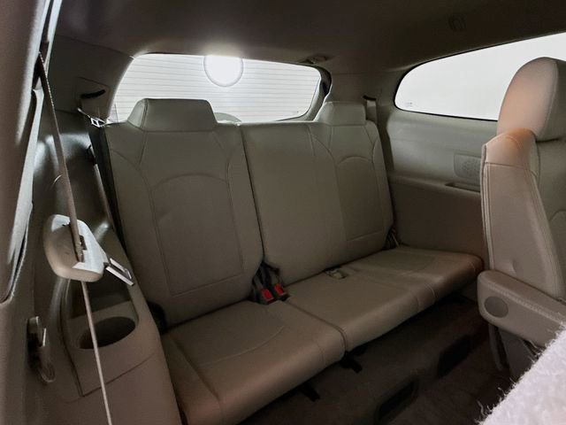 Used 2015 Buick Enclave Premium image 28
